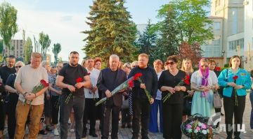 Память погибших студентов Старобельского педколледжа почтили в Луганске