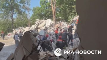 Тела ещё четверых человек извлечены из-под завалов колледжа в Старобельске, число погибших увеличилось до 18