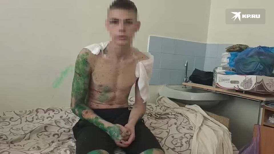 17-летний студент, чудом выживший в атаке на колледж в Старобельске, рассказал, как вместе с другими учениками выбирался из общежития