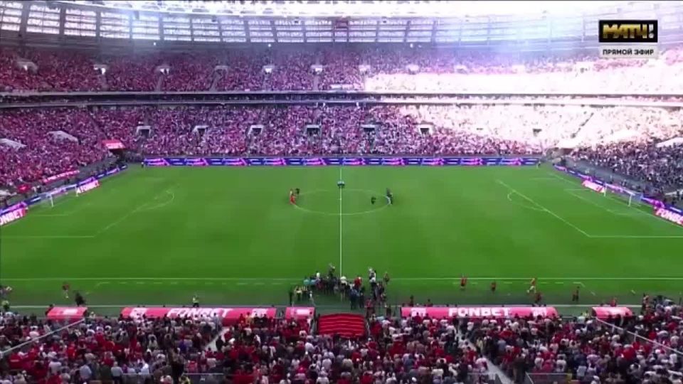 Команды и болельщики почтили минутой молчания память жертв теракта ВСУ в Старобельске, из-за которого погиб 21 ребенок
