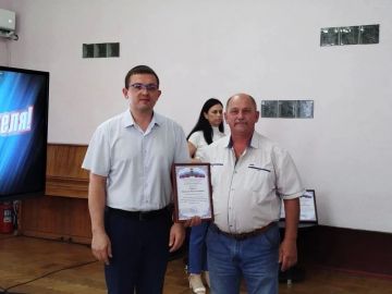 В литературной гостинной Дворца культуры чествовали тех, кто своим трудом и талантом сумел построить успешный бизнес и внести значительный вклад в экономику нашего города