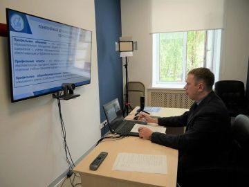Кандидат наук из Коми провёл встречу с педагогами Ровеньков