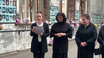 � ������� ������ ����� � ������ � ���������, �������� � ������������