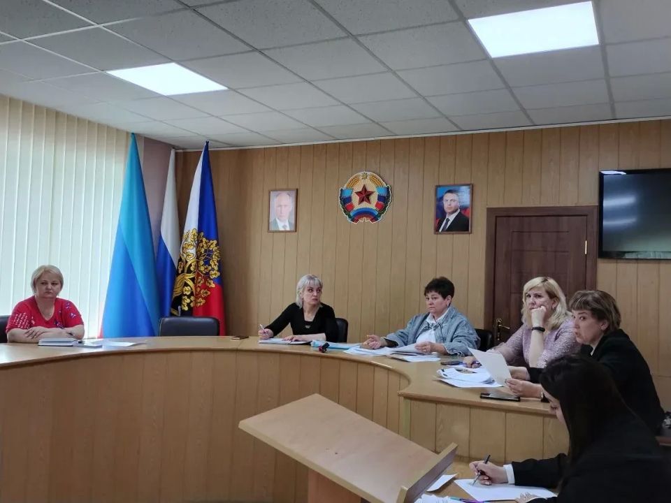 Заседание по борьбе с «серыми» зарплатами прошло в Ровеньках