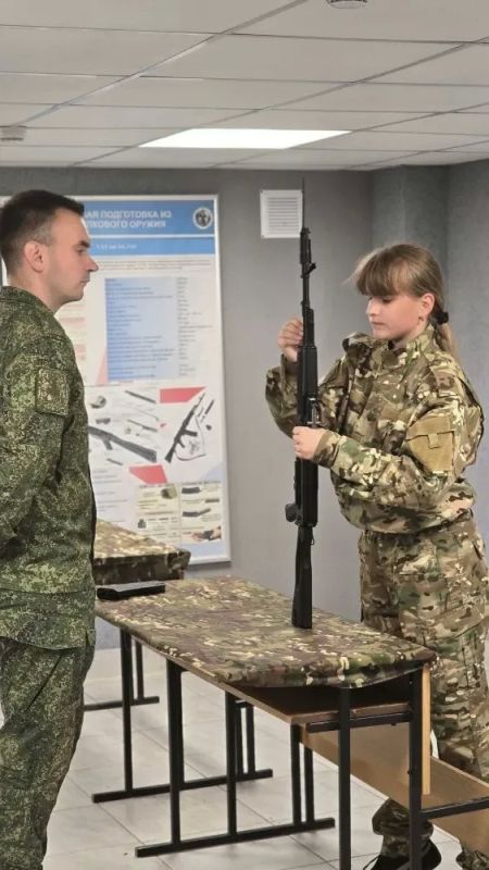 Достойное участие команды "ЧиС" Ясеновской гимназии в региональном этапе "Зарница 2.0"