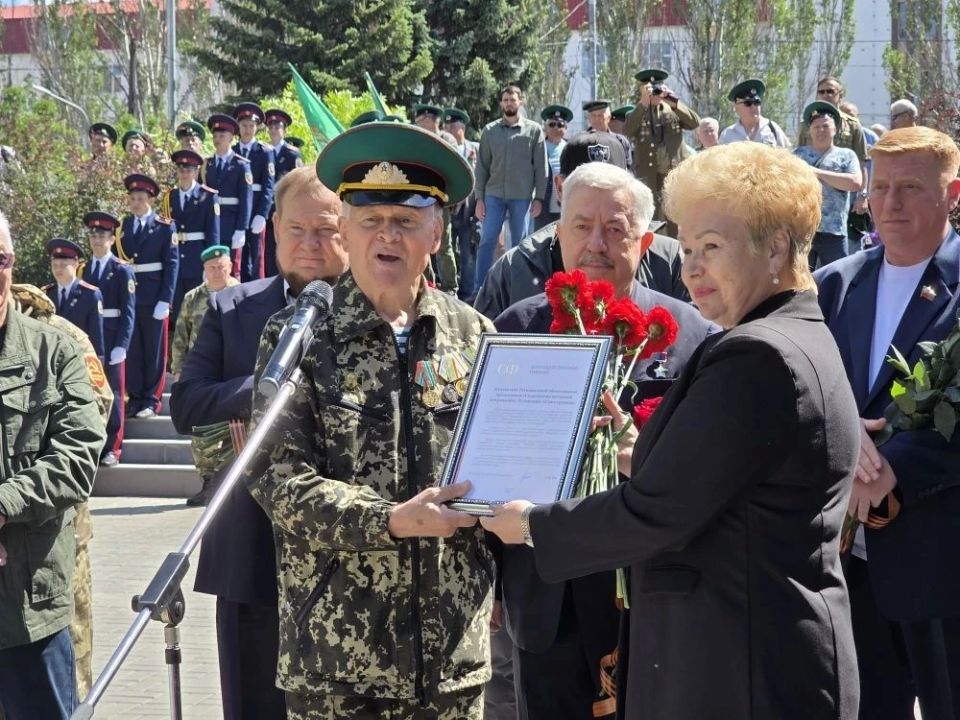 Сегодня, 28 мая, мы отмечаем День пограничника – важную дату, символизирующую преданность и уважение к тем, кто охраняет границы нашей Родины