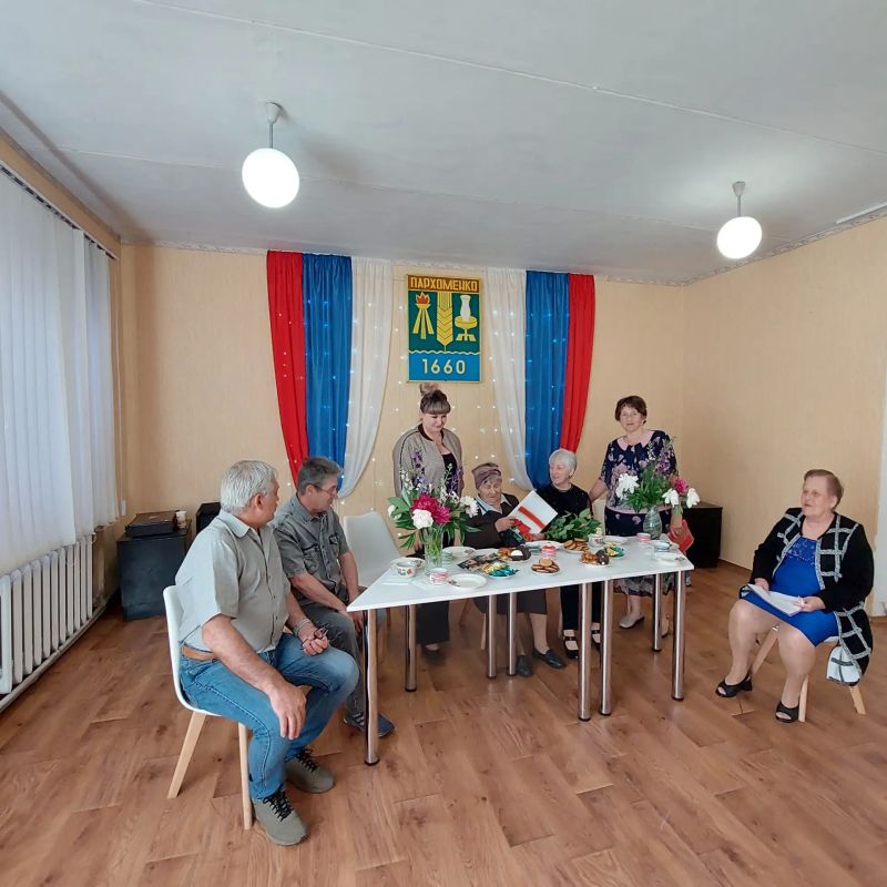 Сегодня начальник отдела по жизнеобеспечению пгт Новосветловка, с. Белоскелеватое, с. Пархоменко, п. Хрящеватое, секретарь первичного отделения ВПП «Единая Россия» Наталья Толощук, совместно с председателем ветеранской...