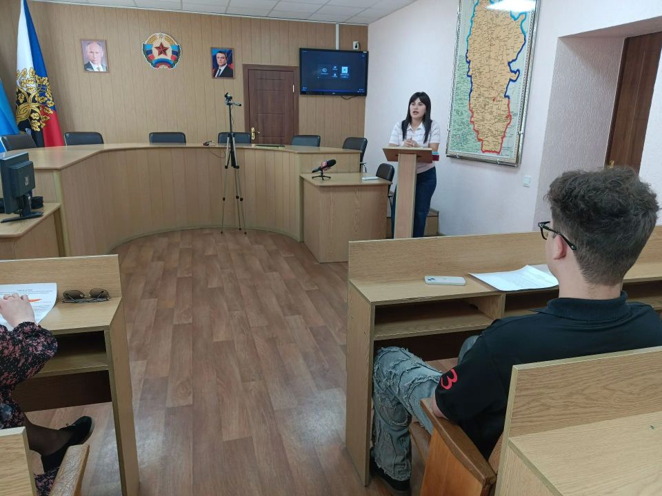 Молодежь Ровенек: планирование праздников и активная работа по безопасности