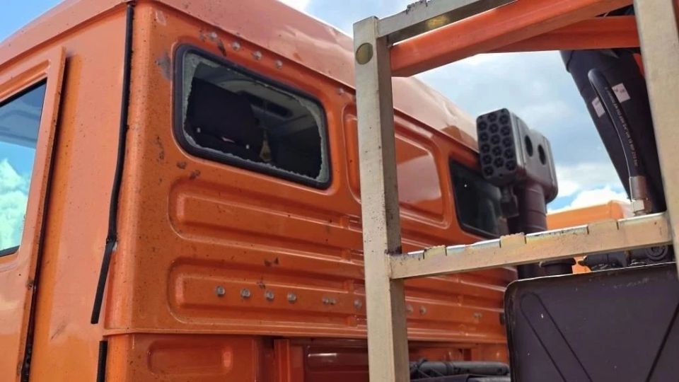 В Рубежном дрон ВСУ атаковал служебный автомобиль