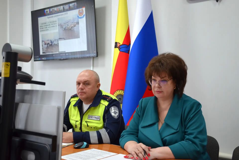 Сегодня обсудили меры по повышению безопасности на дорогах