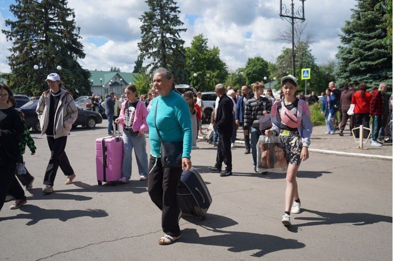 1 июня, в День защиты детей, Свердловский муниципальный округ Луганской Народной Республики дал старт летней оздоровительной кампании 2026 года