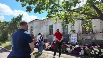 Родион Мирошник: Делегация МККК совместно с представителями Луганского Красного Креста посетили место трагедии в Старобельске