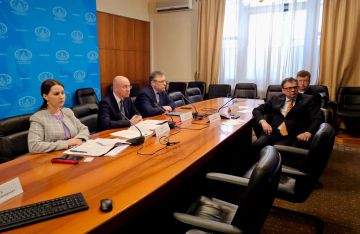 6 июня состоялась встреча заместителя Министра иностранных дел Российской Федерации А.С.Алимова с директором Информационного центра ООН в Москве В.В.Кузнецовым