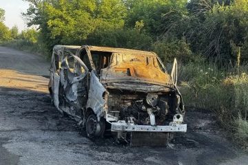 В Стаханове дроном ВСУ атакован автомобиль, двое мужчин госпитализированы