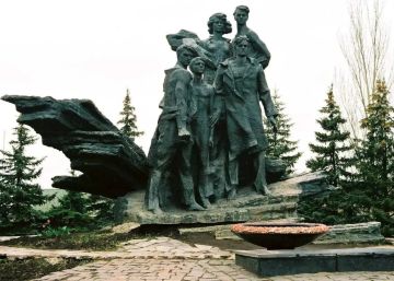 Александр Коц: ВЕЧЕРНИЙ ЗВОН:. герой уходящего дня