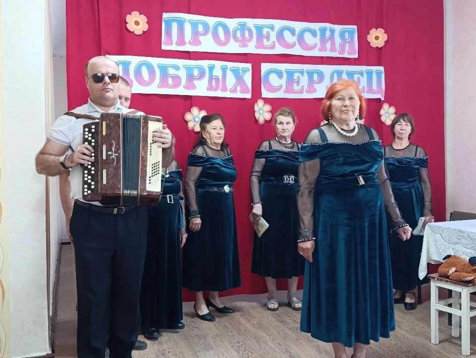 Иван Санаев: Сегодня посетил два учреждения — Ровеньковский и Свердловский комплексные центры социального обслуживания населения