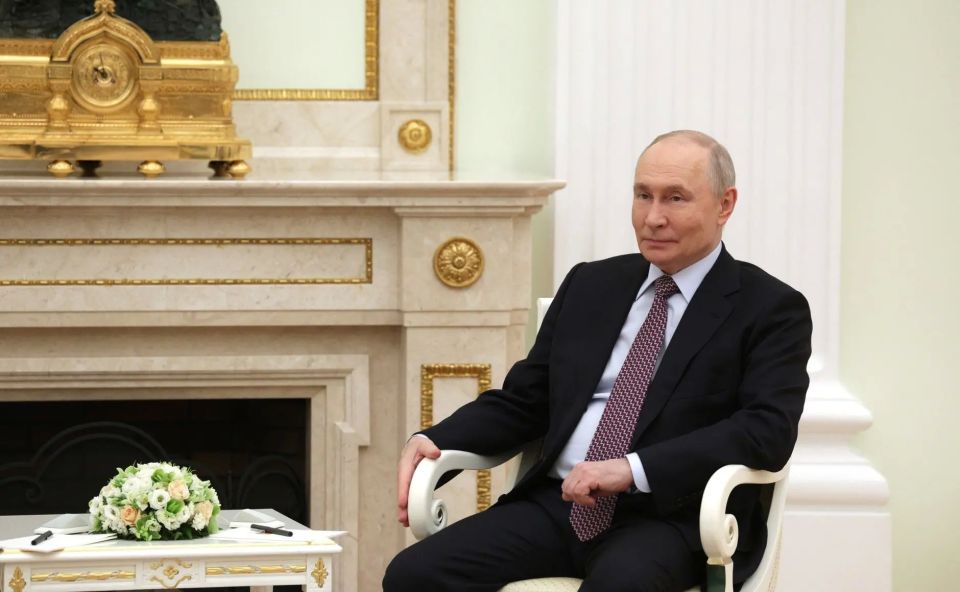 Владимир Путин поздравил социальных работников России с профессиональным праздником