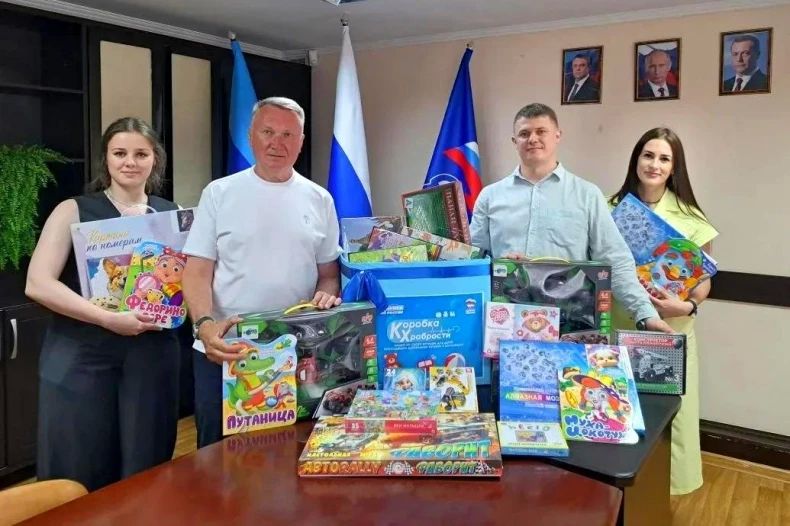 Игрушки в «Коробку храбрости» от красноярских врачей