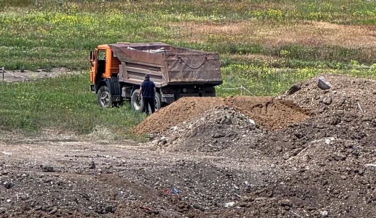 С начала года должностными лицами Минприроды ЛНР выявлено 10 фактов сброса строительных отходов в неотведенном для этого месте
