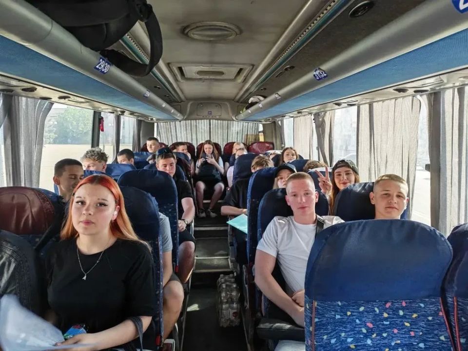 Юные ровенчане отправились на отдых в оборонно-спортивный лагерь «Авангард»