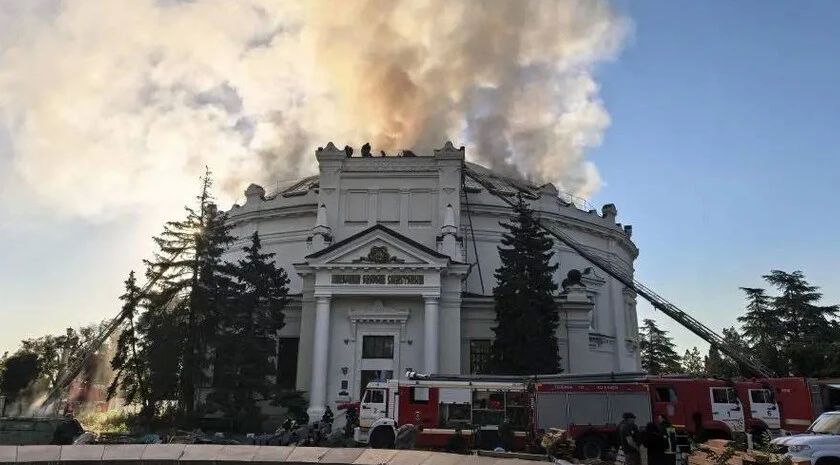 Пресс-секретарь Президента РФ Дмитрий Песков провел брифинг для журналистов