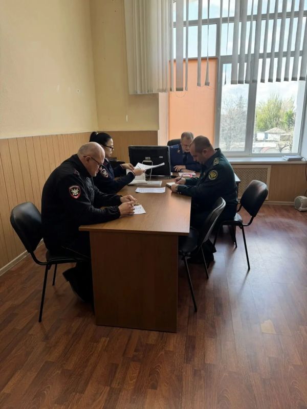 Луганской транспортной прокуратурой приняты меры к повышению эффективности работы оперативных подразделений органов дознания по раскрытию преступлений, совершенных в условиях неочевидности