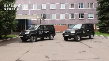 Народный фронт доставил в ЛНР и Запорожье пять внедорожников для помощи маломобильным гражданам и эвакуации раненых