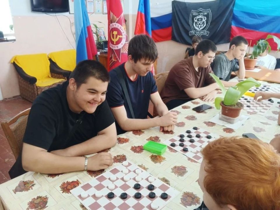 Ко Дню России: в РТЭК прошел праздничный турнир по шашкам!