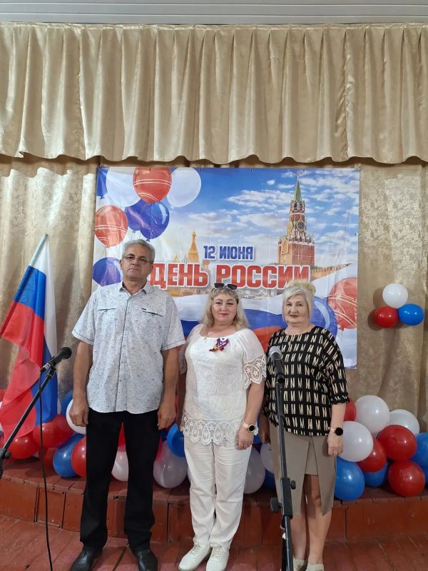 На территории Великочерниговского отдела жизнеобеспечения сегодня, в преддверии празднования Дня России, в сёлах Великая Черниговка, Верхнебогдановка и Червоный Жовтень прошли праздничные мероприятия