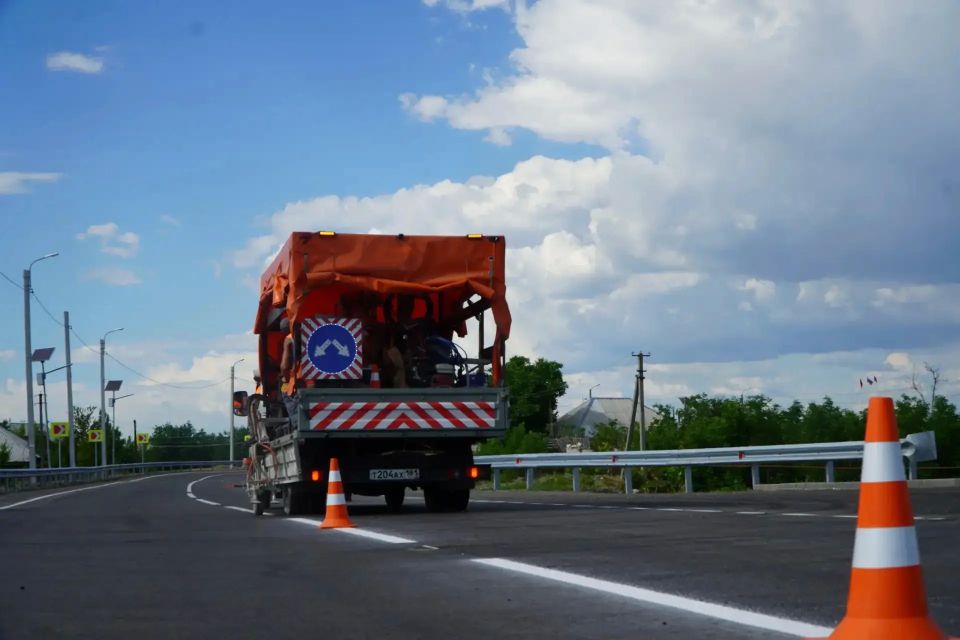 Второй год подряд выполняем дорожные работы с опережением графика - глава Минтранса ЛНР Альберт Апшев