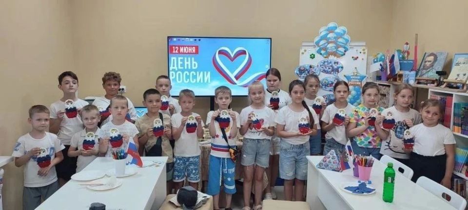 В Перевальском музее прошел час истории "Великая страна - Россия"