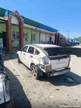 Семь человек пострадали в результате атаки украинского БПЛА на рынок в Сватове утром, сообщил глава ЛНР Леонид Пасечник