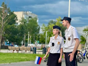 111Правоохранители Луганской Народной Республики обеспечили охрану общественного порядка в День России