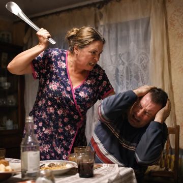 Женщина избила знакомого металлической ложкой для обуви в Алчевске