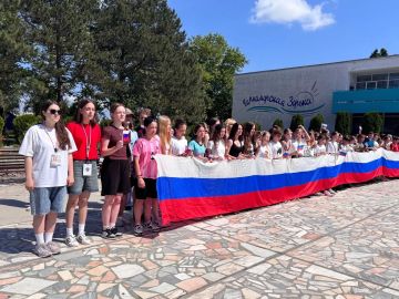 Ровенчане продолжают оздоровление в лагере "Черноморская Зорька"