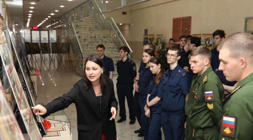 Выставка о героях-молодогвардейцах открылась в Следкоме в Москве