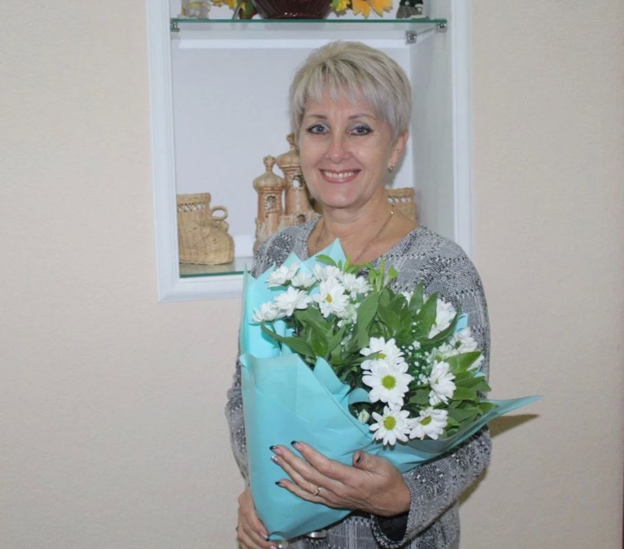 Сегодня День Рождения отмечает Антонина Алексеевна Гречишкина — Председатель Совета Славяносербского муниципального округа Луганской Народной Республики