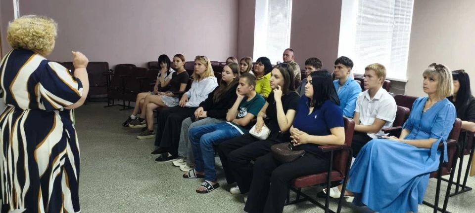В историческом музее Антрацитовского муниципального округа состоялся урок памяти «Подвиг во имя жизни», посвященный 100-летию со дня рождения Героя Советского Союза Олега Кошевого, который навсегда вошел в историю нашей...