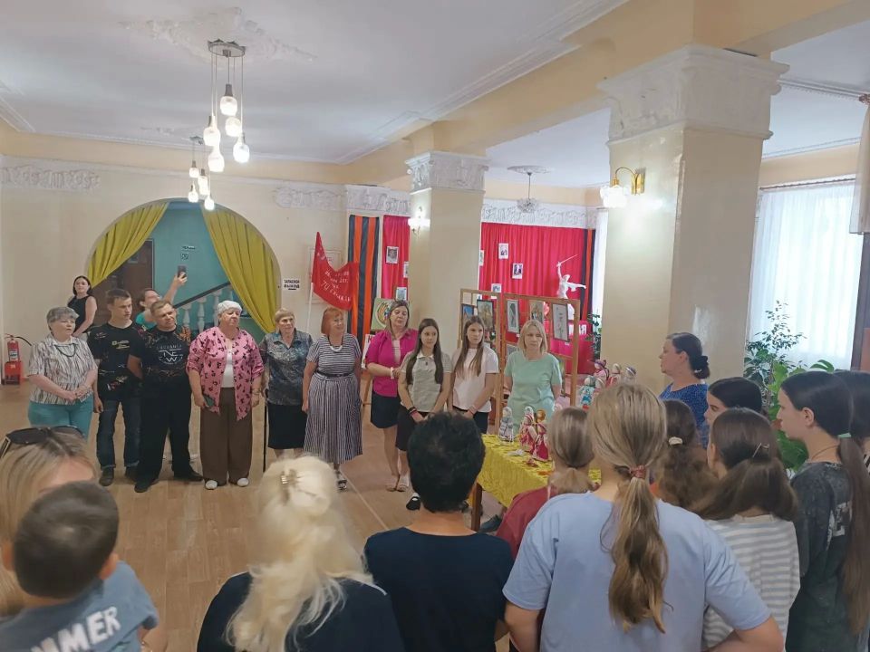 Год единства народов России стал частью реализации новой Стратегии государственной национальной политики РФ. В ней подчёркивается укрепление единства многонационального народа при сохранении этнокультурного и языкового...