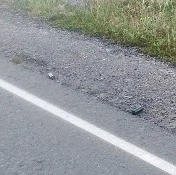 Ночью ВФУ с помощью БПЛА сбросили взрывоопасные устройства на одном из оживленных участков автодороги республики в сторону Ростовской области