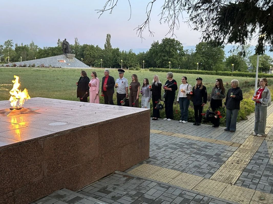 Меловчане присоединились к акции «Свеча памяти»