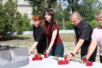 В День памяти и скорби северодонецкие единороссы почтили подвиг Героев у Вечного огня