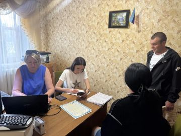 Андрей Рубанцов: Сегодня в отделе жизнеобеспечения пгт Кленовый состоялся очередной выездной прием специалистов Росреестра города Луганска