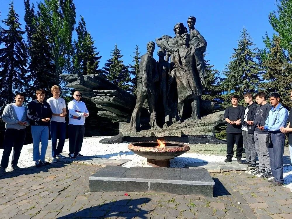 Свеча Памяти: в Ровеньках почтили подвиг предков
