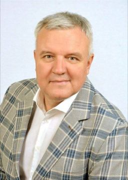 Подростковая наркомания. Почему подростки начинают употреблять наркотики и какие дети наиболее подвержены зависимости? Об этом рассказывает главный внештатный специалист психиатр-нарколог Минздрава ЛНР, главный врач...