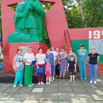 В каждом населенном пункте Белокуракинского округа почтили память тех, кто отдал свои жизни за свободу и независимость Родины в годы ВОВ