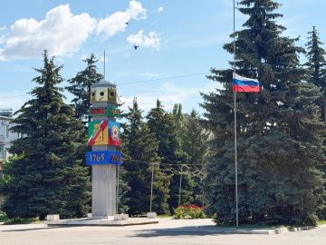 Сергей Колягин: С самого утра в День памяти и скорби на центральном флагштоке городского округа приспущен флаг