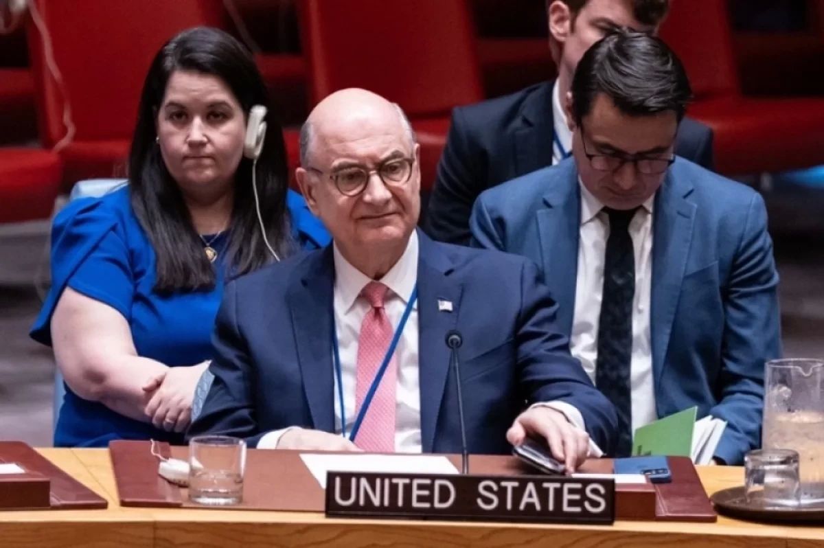 США вновь действуют заодно с Киевом