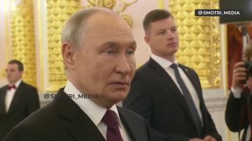 Наши ребята практически забирают Константиновку, — Путин