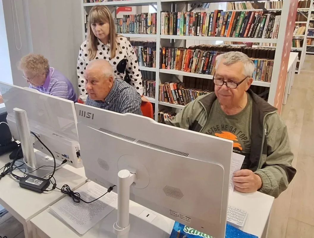 Более 1000 человек старшего поколения участвуют в образовательных проектах программы «Активное долголетие»